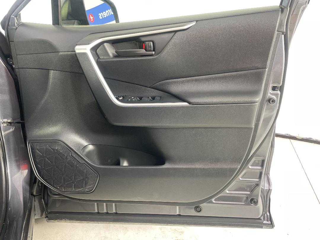 Photo '15' of Toyota Rav4