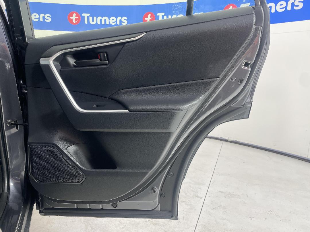 Photo '19' of Toyota Rav4