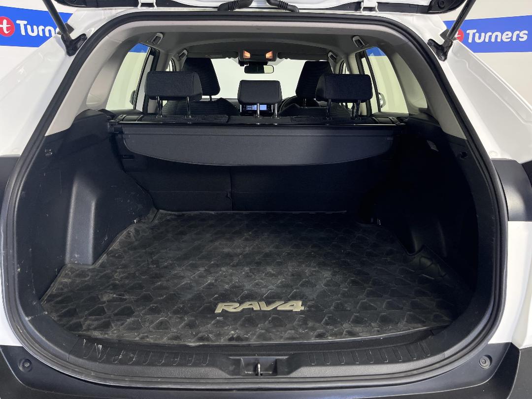 Photo '14' of Toyota Rav4