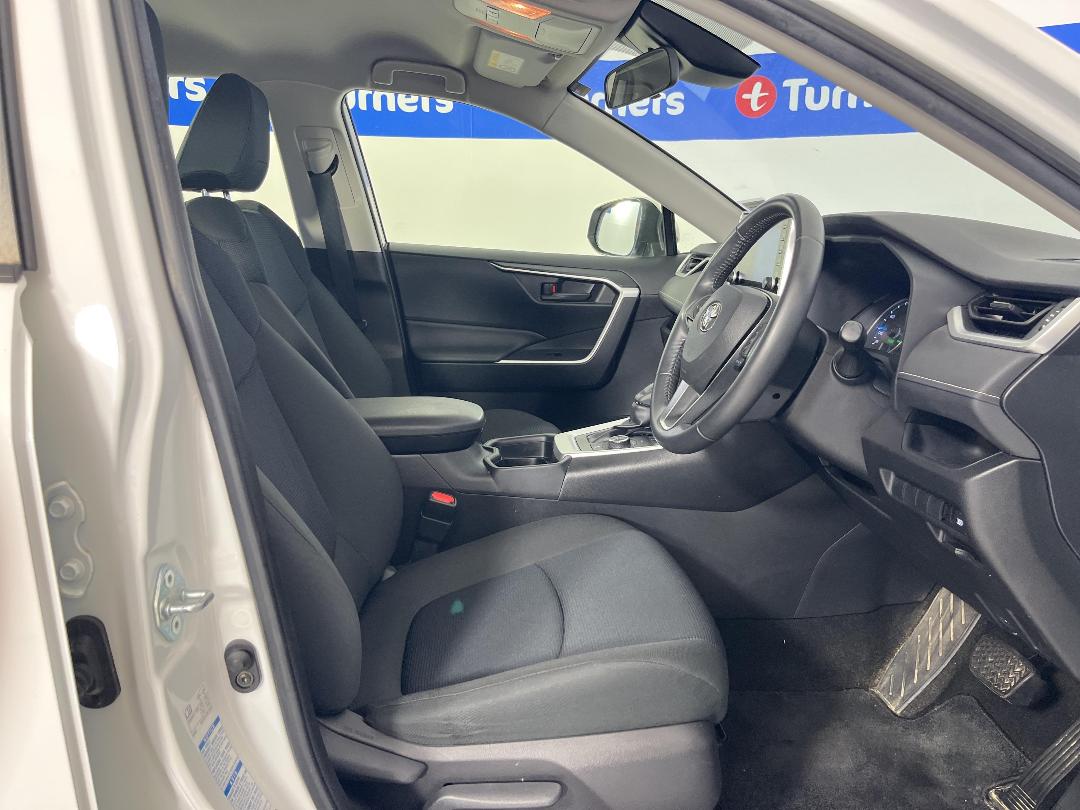 Photo '16' of Toyota Rav4