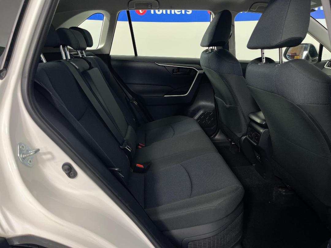 Photo '20' of Toyota Rav4