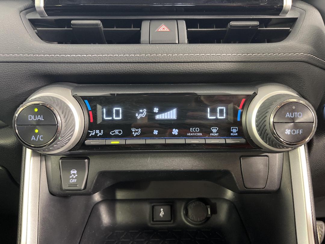 Photo '29' of Toyota Rav4