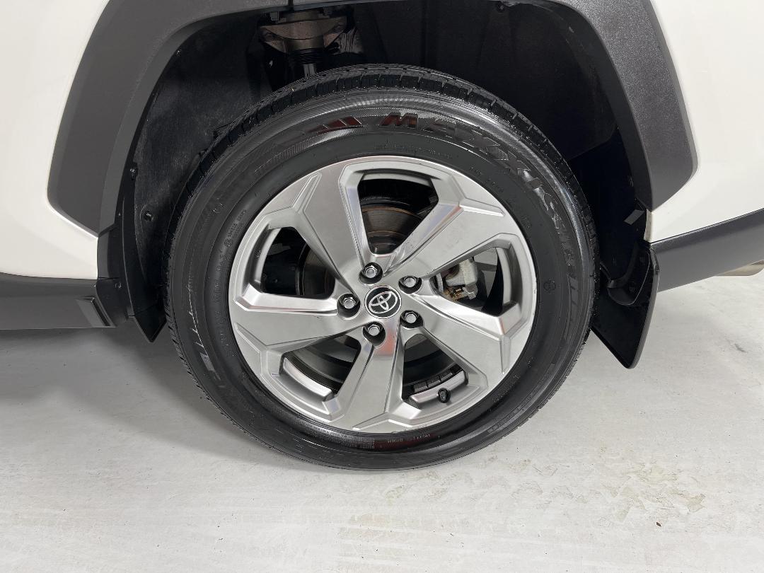 Photo '11' of Toyota Rav4