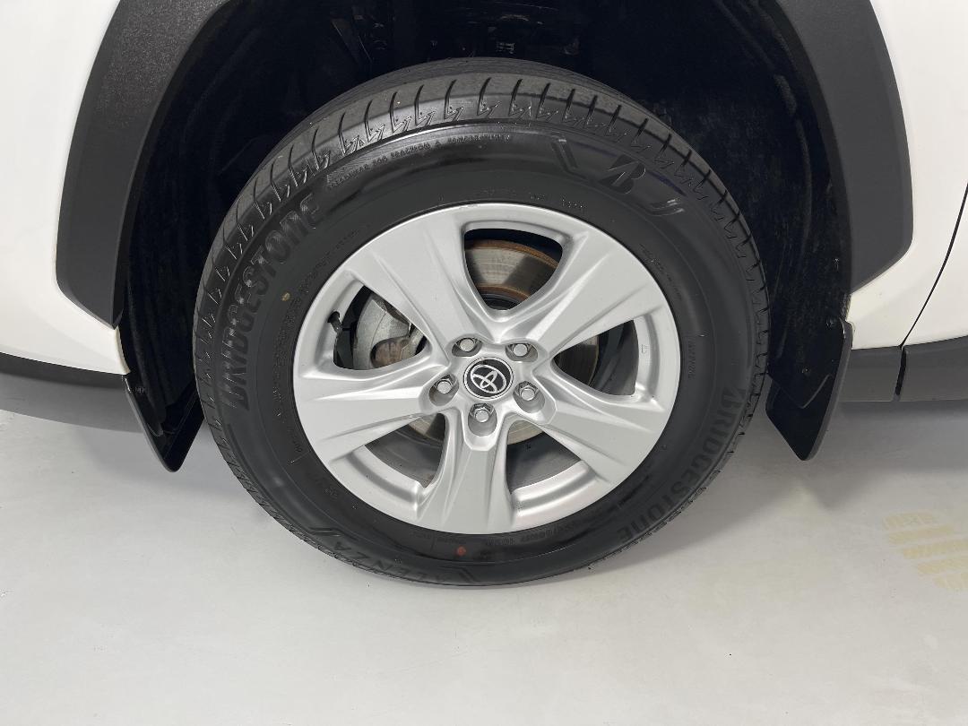 Photo '10' of Toyota Rav4 Photo '10' of Toyota Rav4