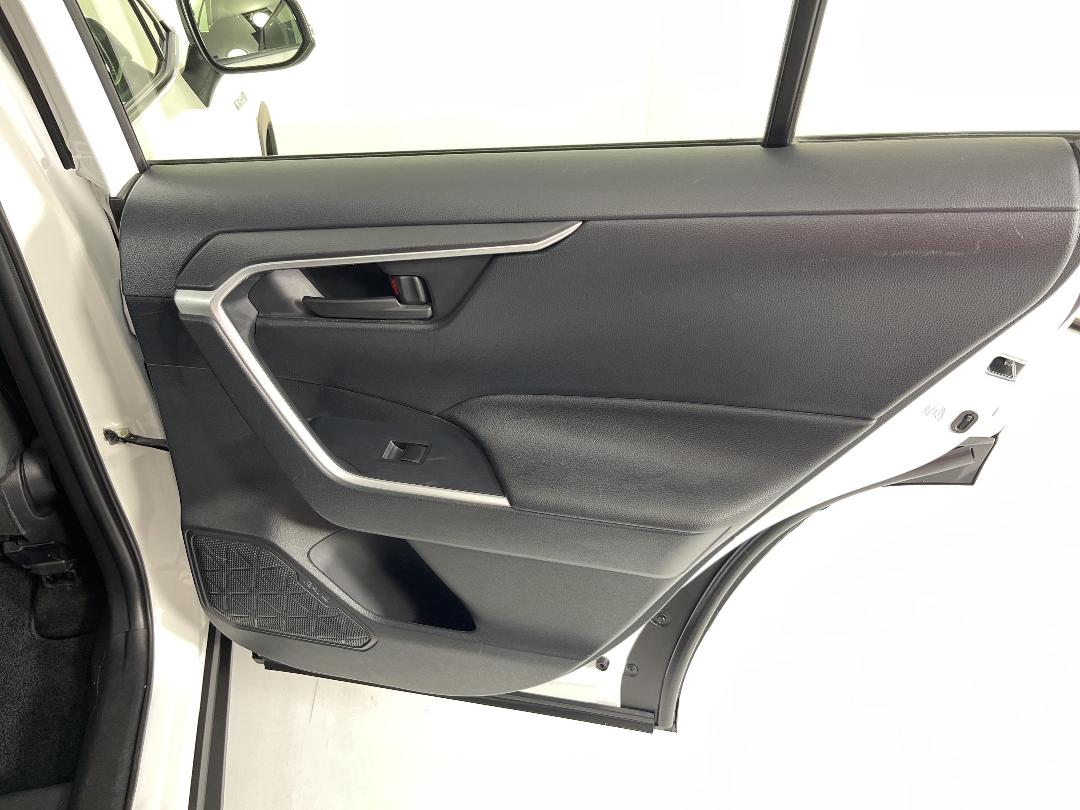 Photo '19' of Toyota Rav4 Photo '19' of Toyota Rav4