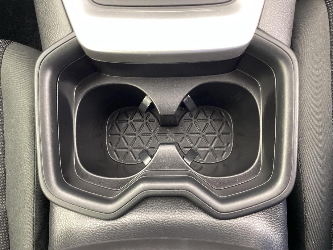 Photo '24' of Toyota Rav4 Photo '24' of Toyota Rav4