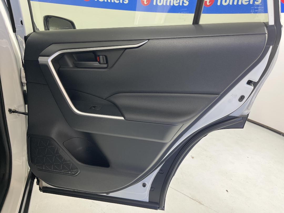 Photo '19' of Toyota Rav4