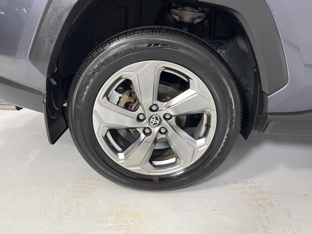 Photo '12' of Toyota Rav4