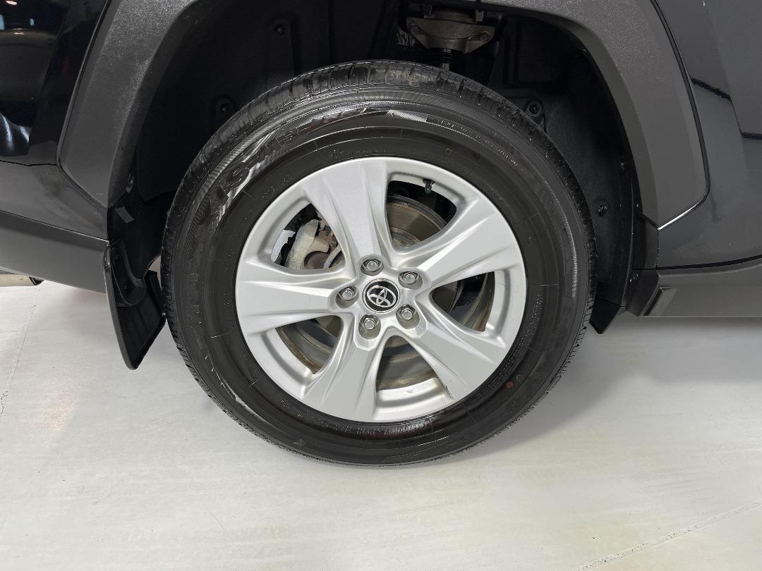 Photo '12' of Toyota Rav4