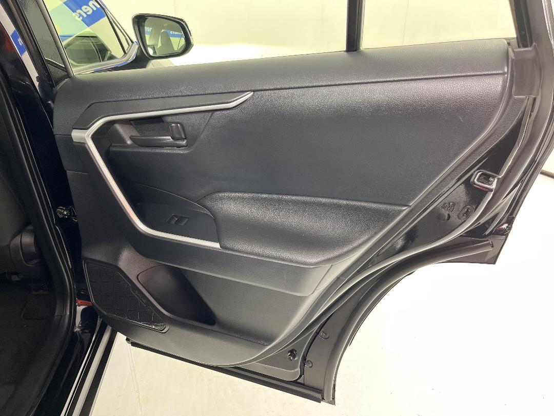 Photo '19' of Toyota Rav4