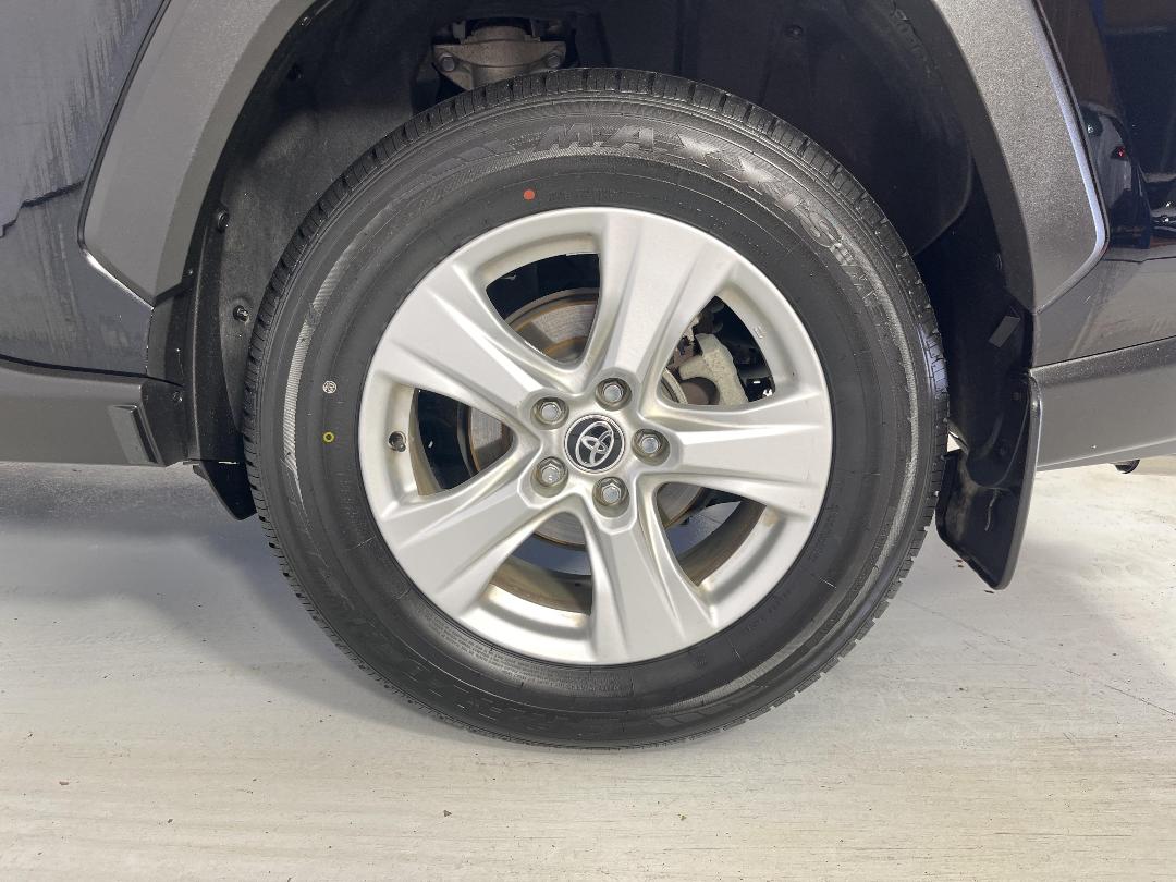 Photo '11' of Toyota Rav4