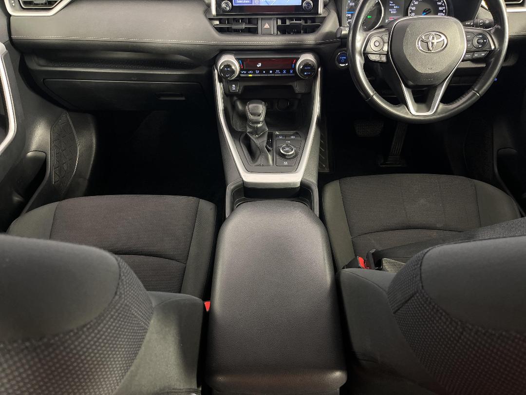 Photo '18' of Toyota Rav4