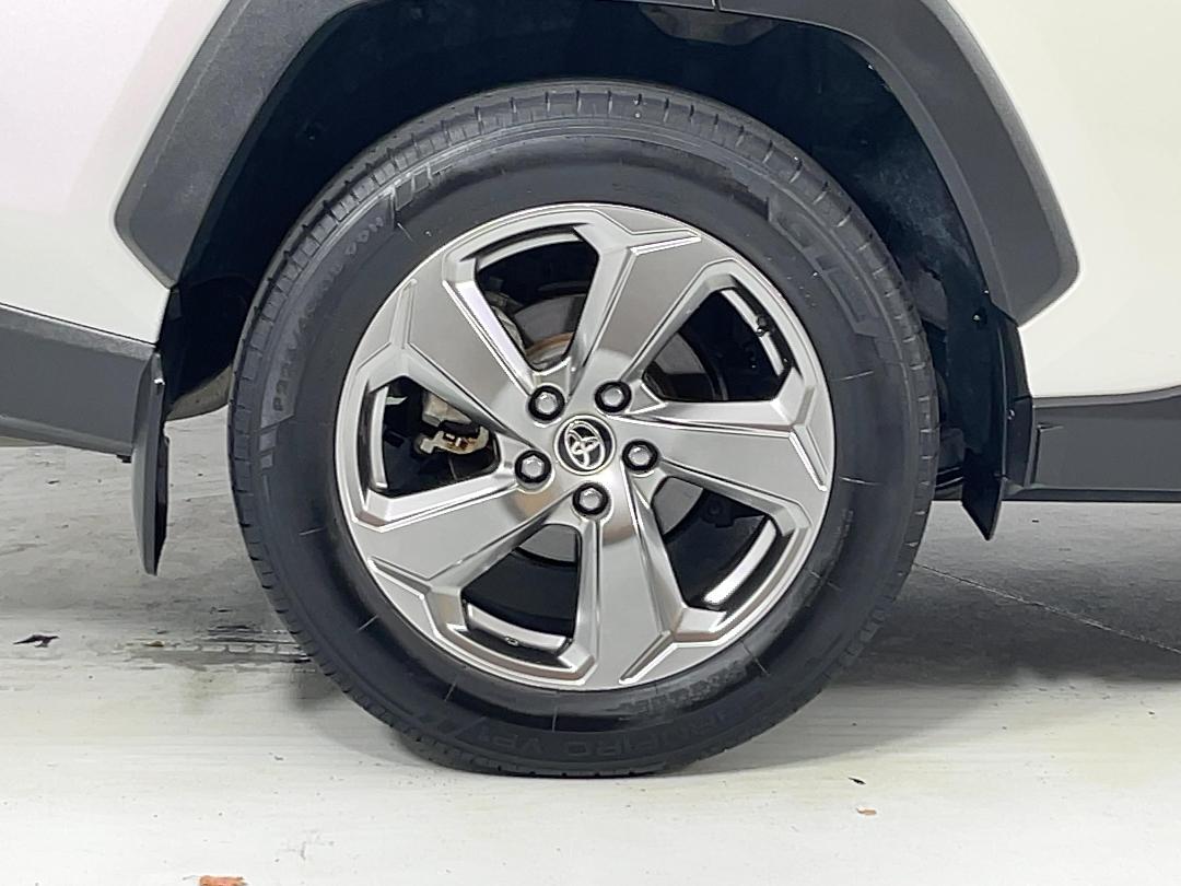 Photo '12' of Toyota Rav4