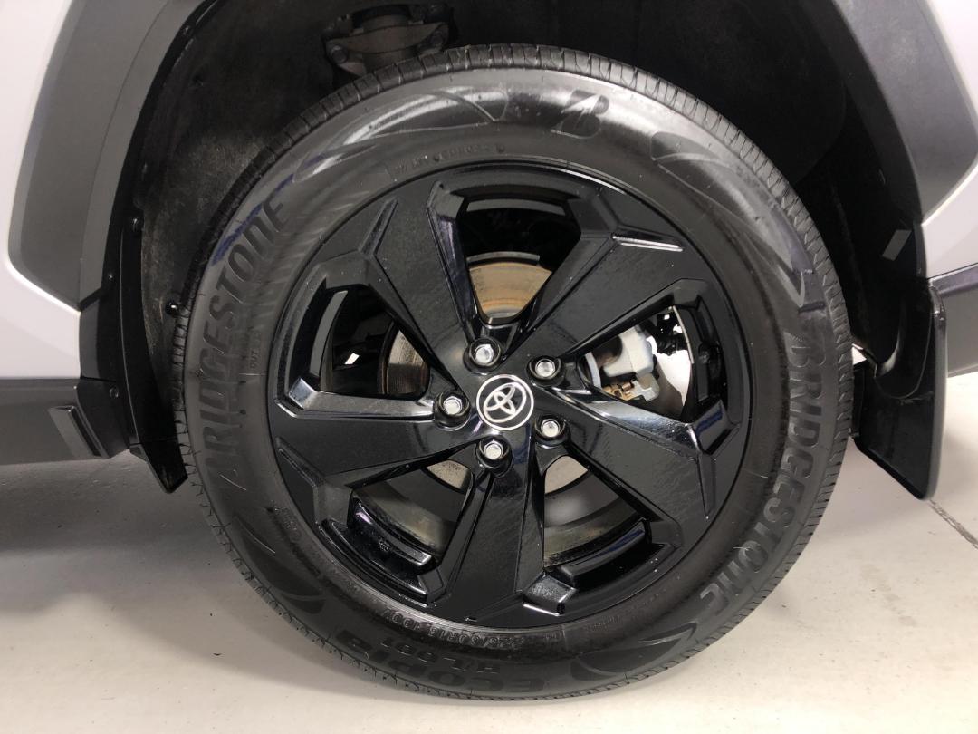 Photo '11' of Toyota Rav4