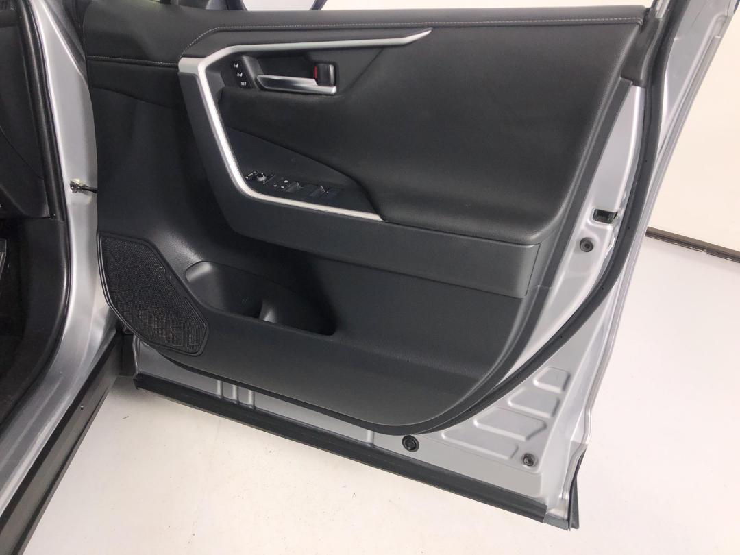 Photo '15' of Toyota Rav4