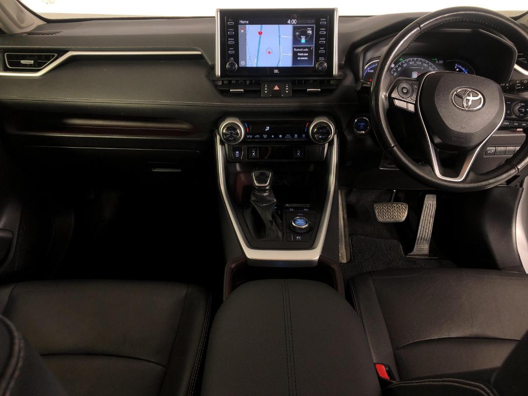 Photo '17' of Toyota Rav4