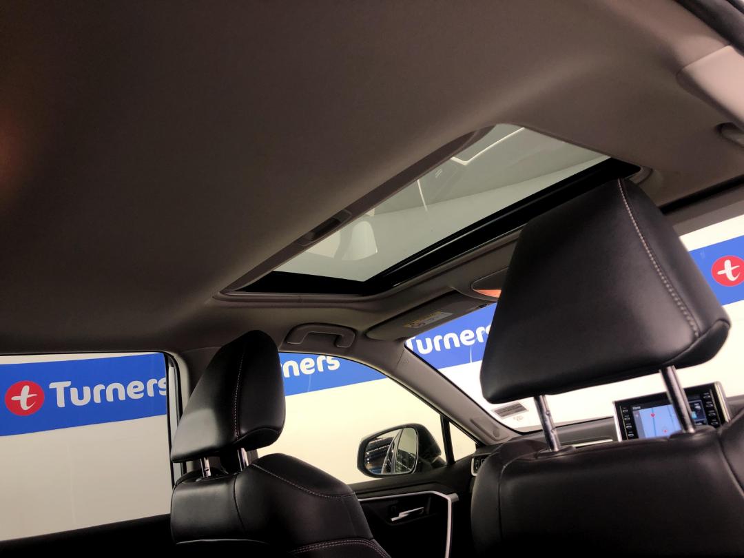 Photo '23' of Toyota Rav4