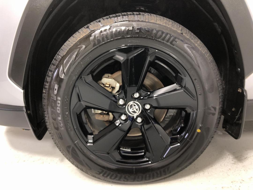 Photo '10' of Toyota Rav4