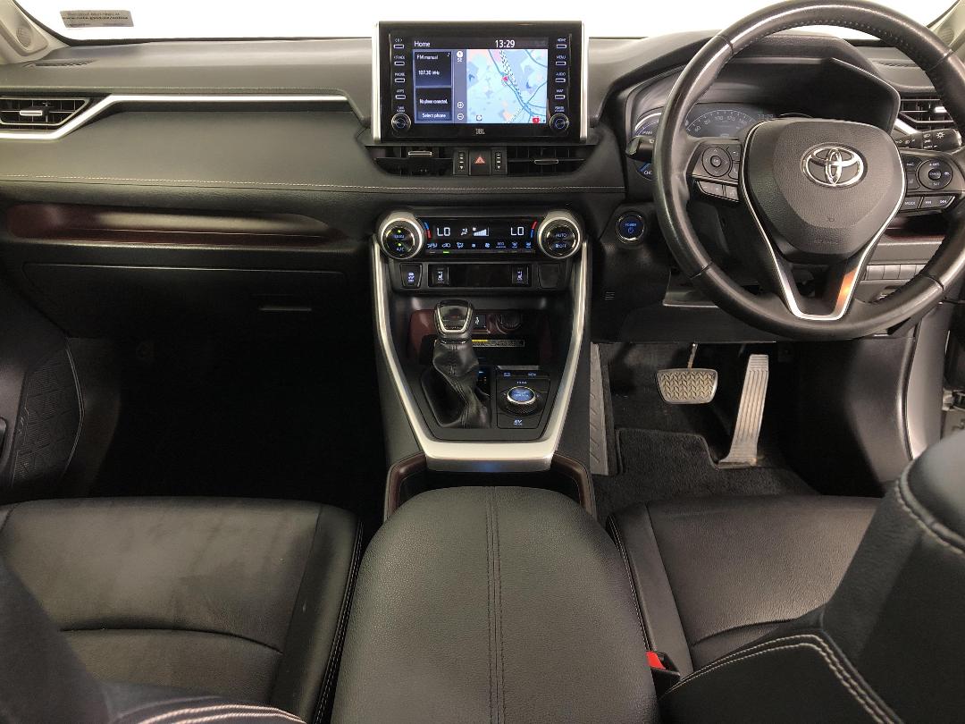 Photo '17' of Toyota Rav4