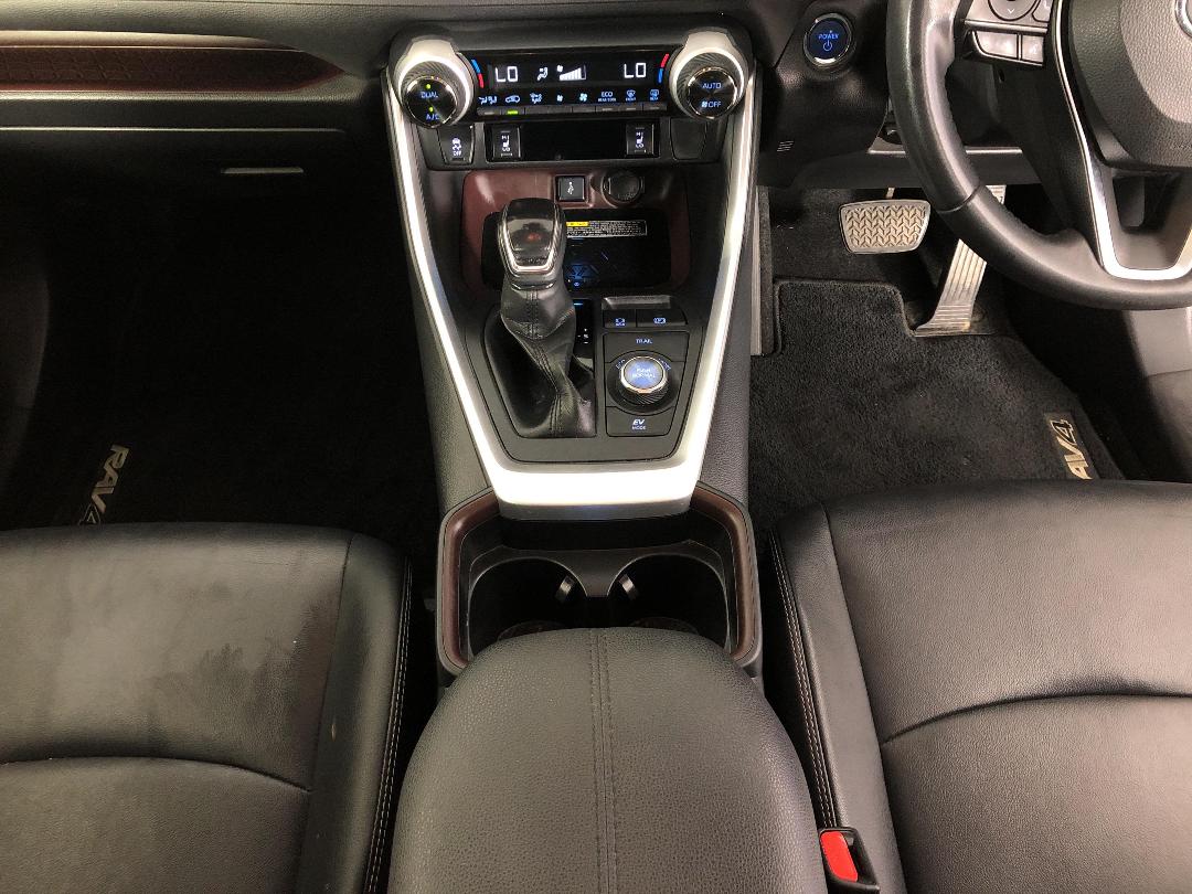 Photo '18' of Toyota Rav4