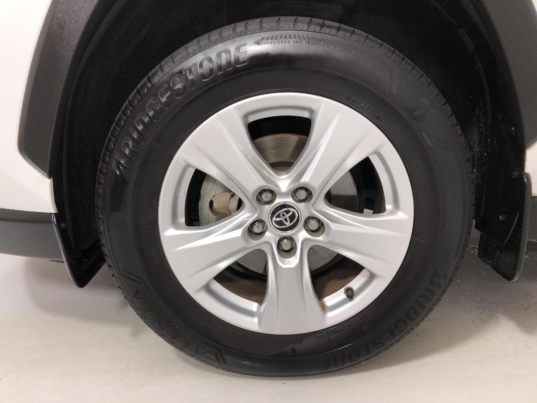 Photo '10' of Toyota Rav4 Photo '10' of Toyota Rav4