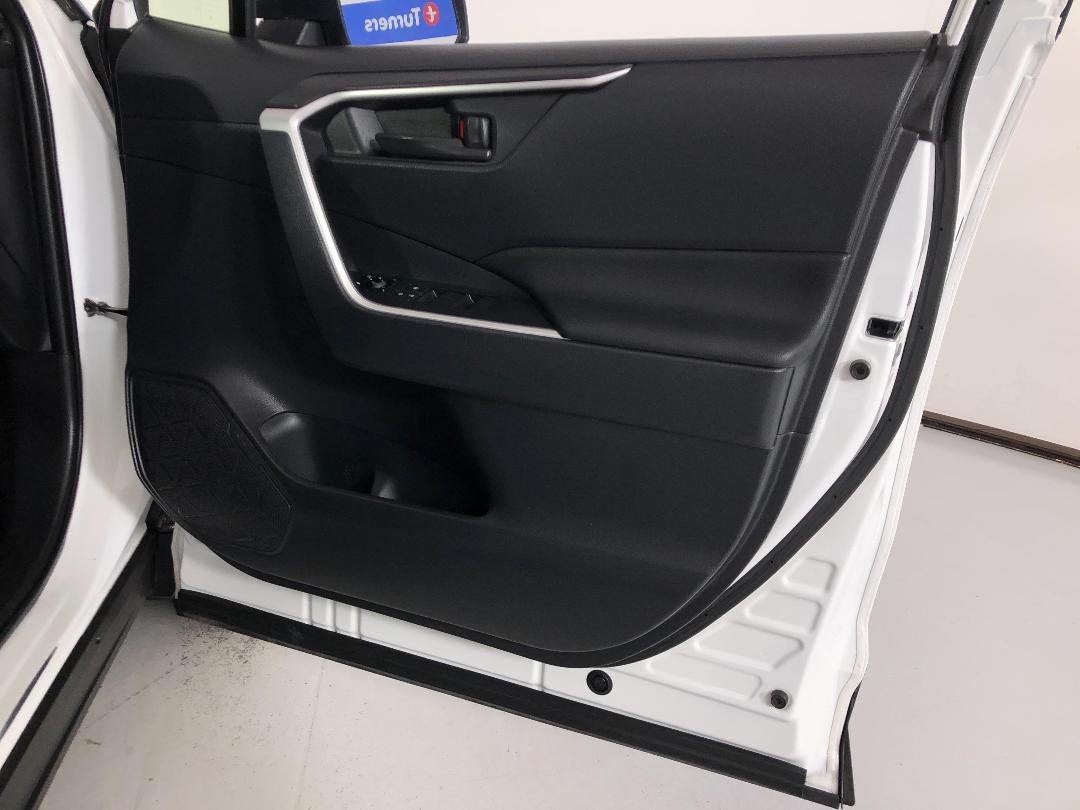 Photo '15' of Toyota Rav4 Photo '15' of Toyota Rav4