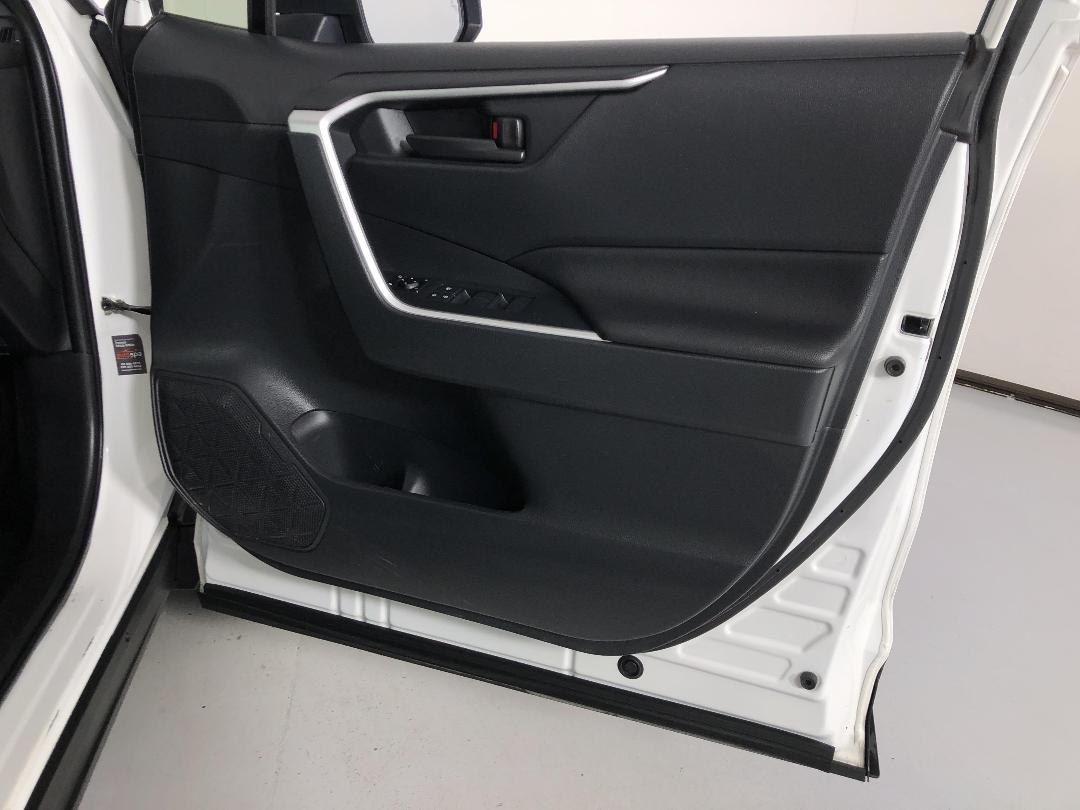 Photo '15' of Toyota Rav4