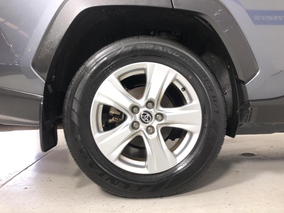 Photo '12' of Toyota Rav4