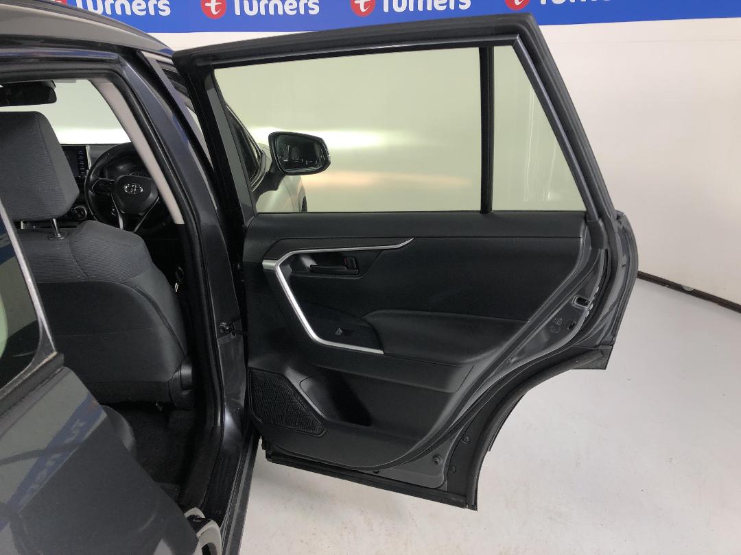 Photo '19' of Toyota Rav4