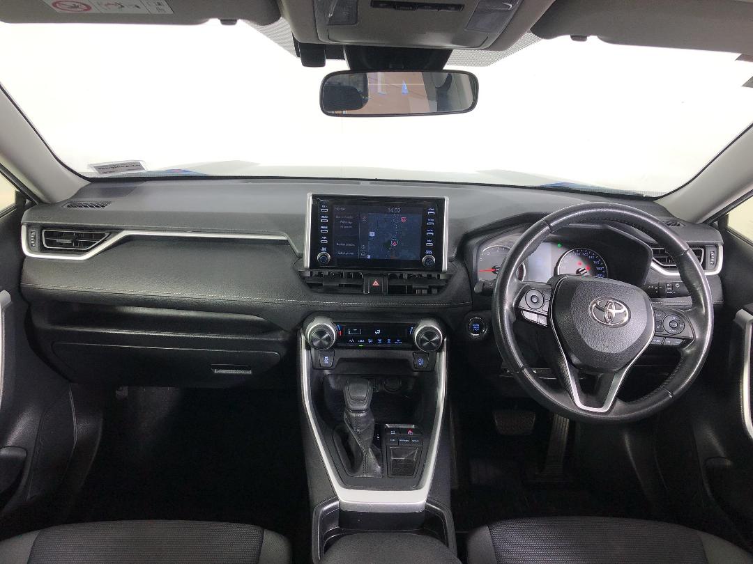 Photo '17' of Toyota Rav4