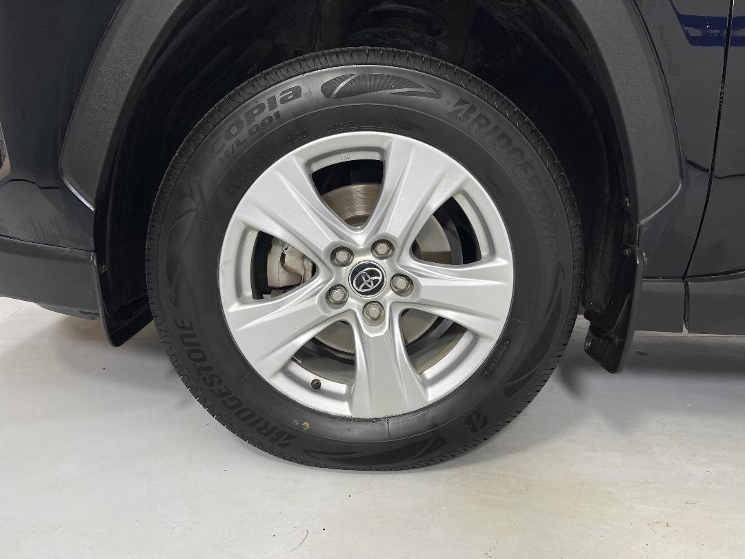 Photo '10' of Toyota Rav4