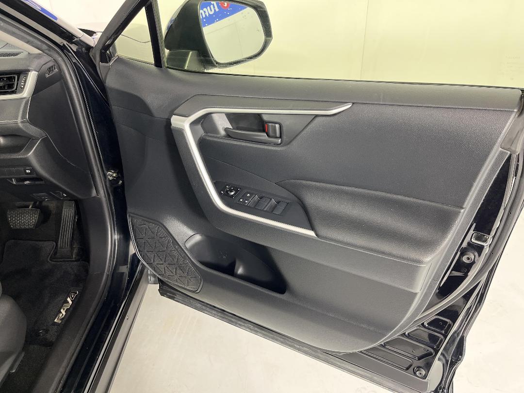 Photo '15' of Toyota Rav4