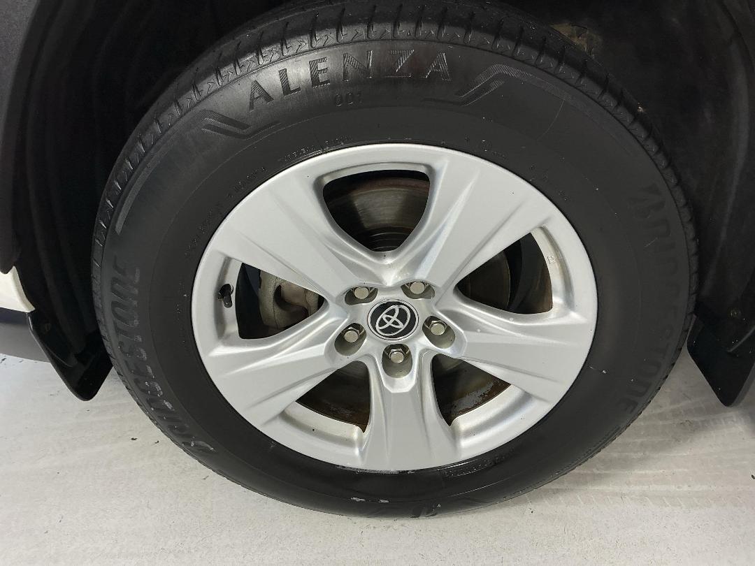 Photo '10' of Toyota Rav4 Photo '10' of Toyota Rav4