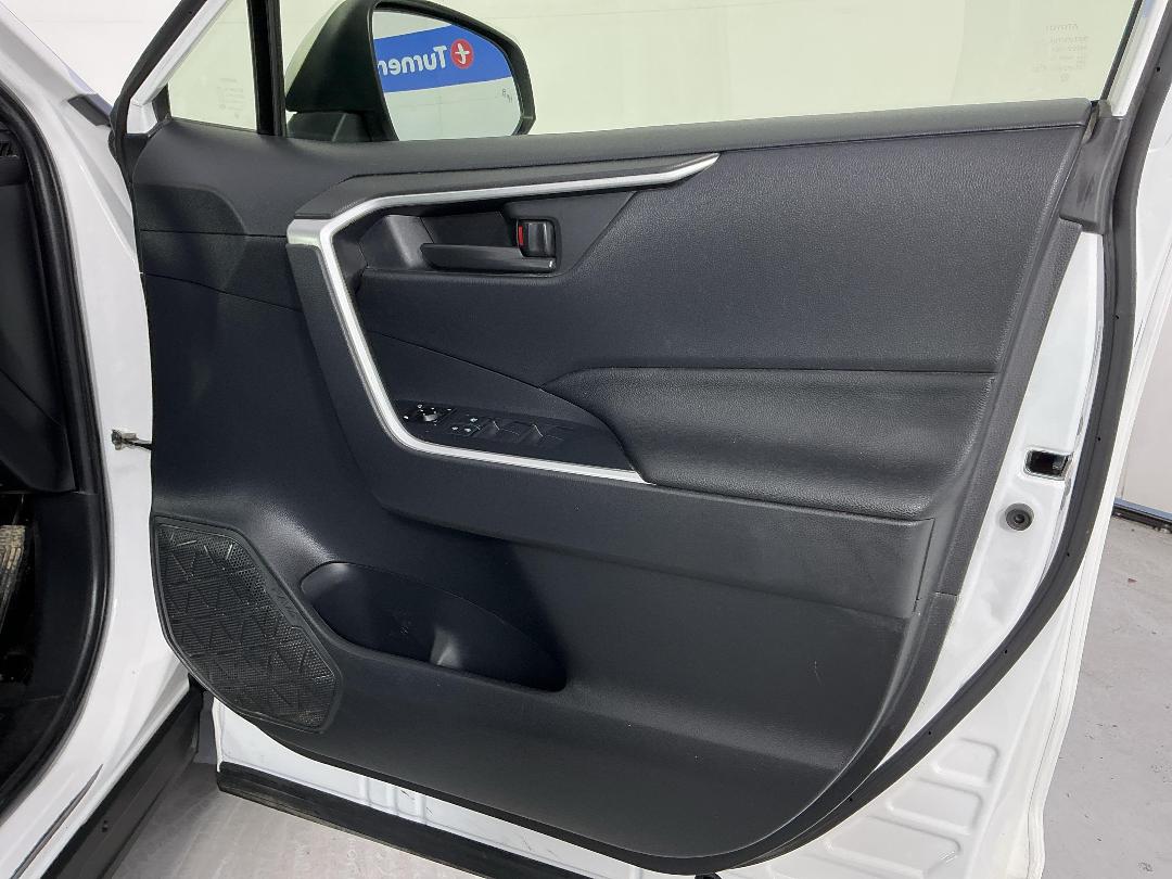 Photo '15' of Toyota Rav4 Photo '15' of Toyota Rav4