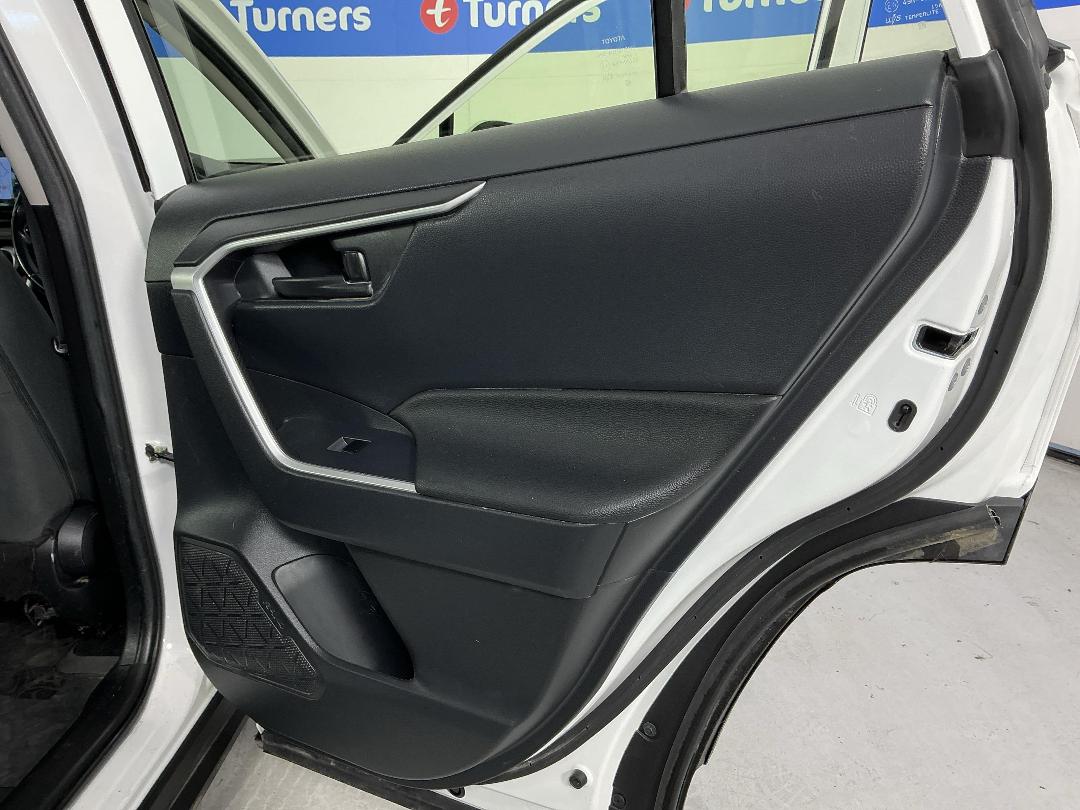 Photo '19' of Toyota Rav4 Photo '19' of Toyota Rav4