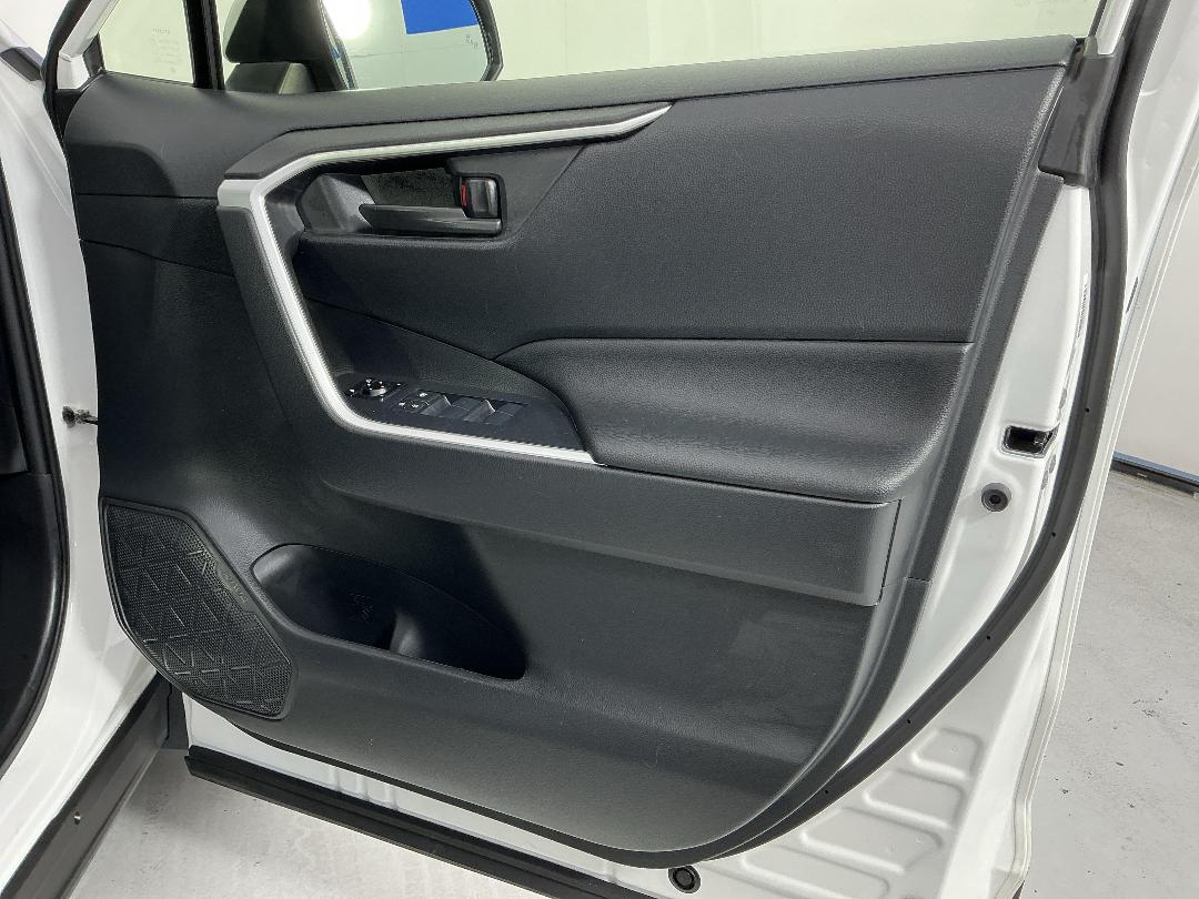 Photo '15' of Toyota Rav4 Photo '15' of Toyota Rav4