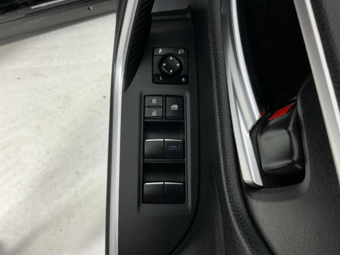 Photo '23' of Toyota Rav4