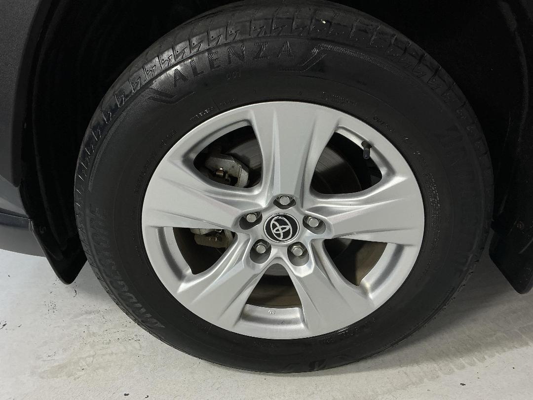 Photo '10' of Toyota Rav4 Photo '10' of Toyota Rav4