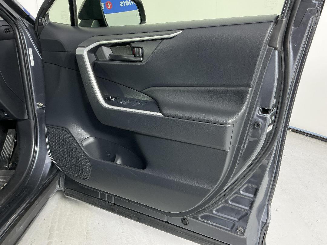 Photo '15' of Toyota Rav4 Photo '15' of Toyota Rav4