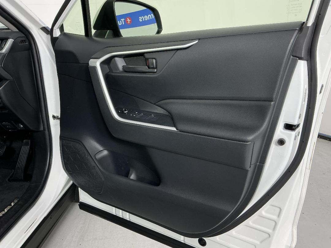 Photo '15' of Toyota Rav4 Photo '15' of Toyota Rav4