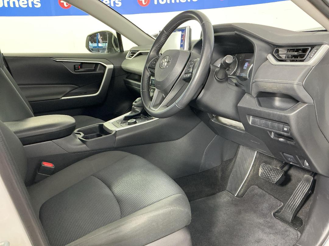 Photo '16' of Toyota Rav4 Photo '16' of Toyota Rav4