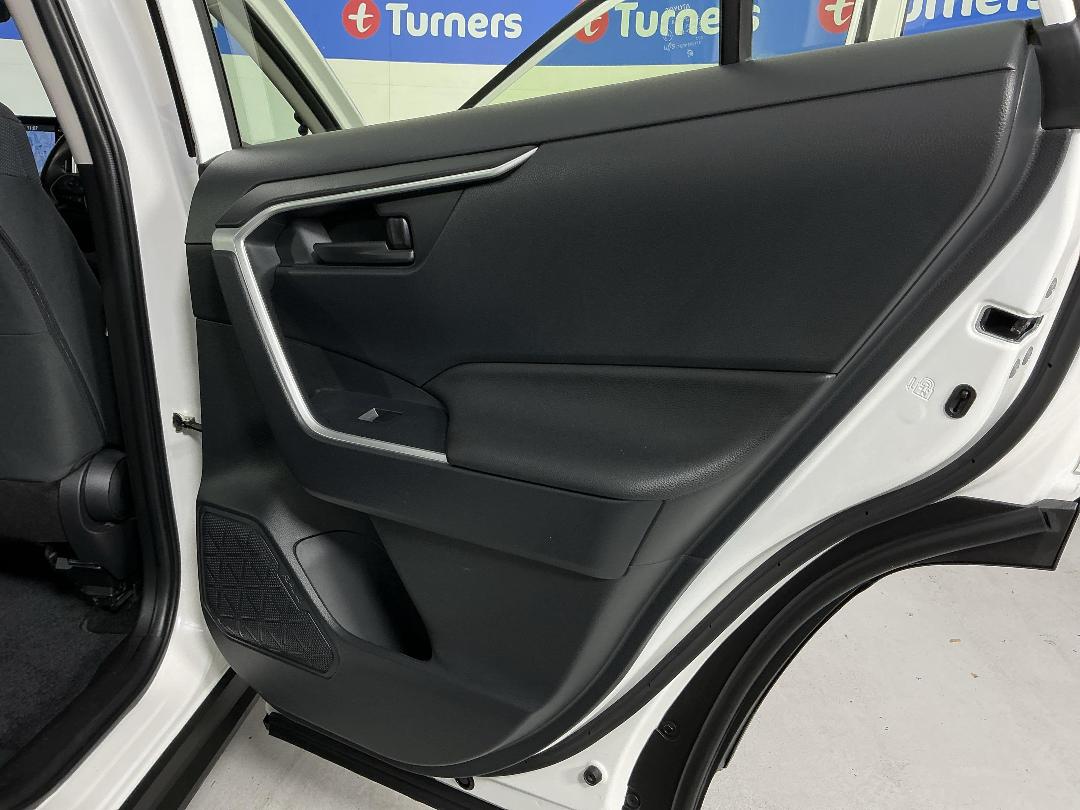 Photo '19' of Toyota Rav4 Photo '19' of Toyota Rav4