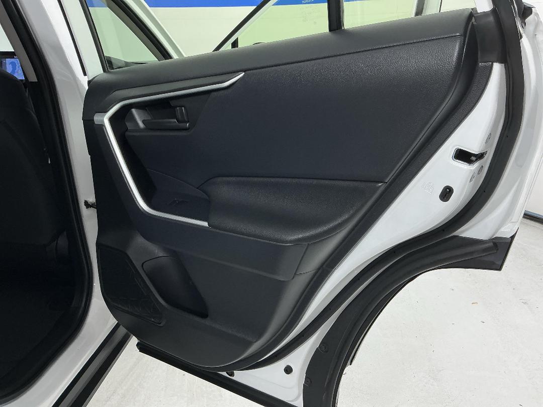 Photo '19' of Toyota Rav4 Photo '19' of Toyota Rav4