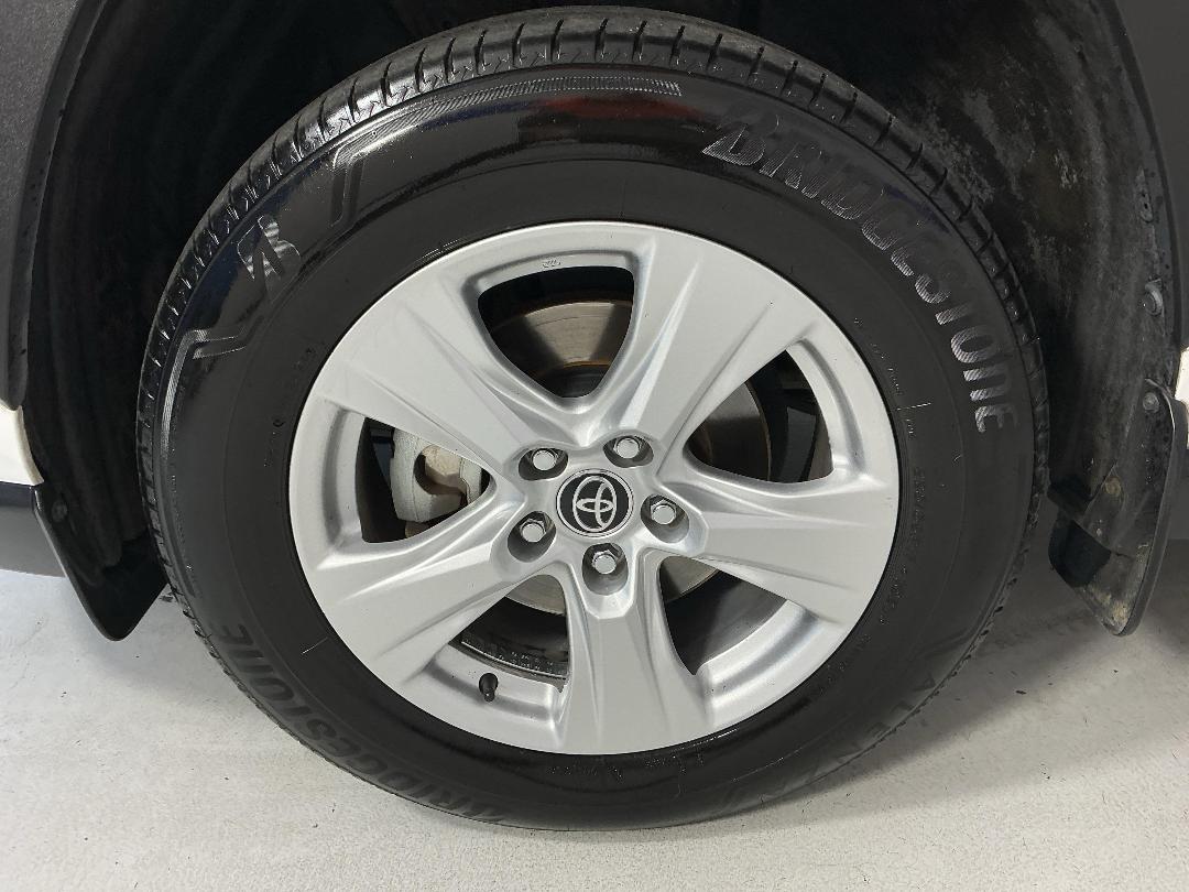 Photo '10' of Toyota Rav4 Photo '10' of Toyota Rav4