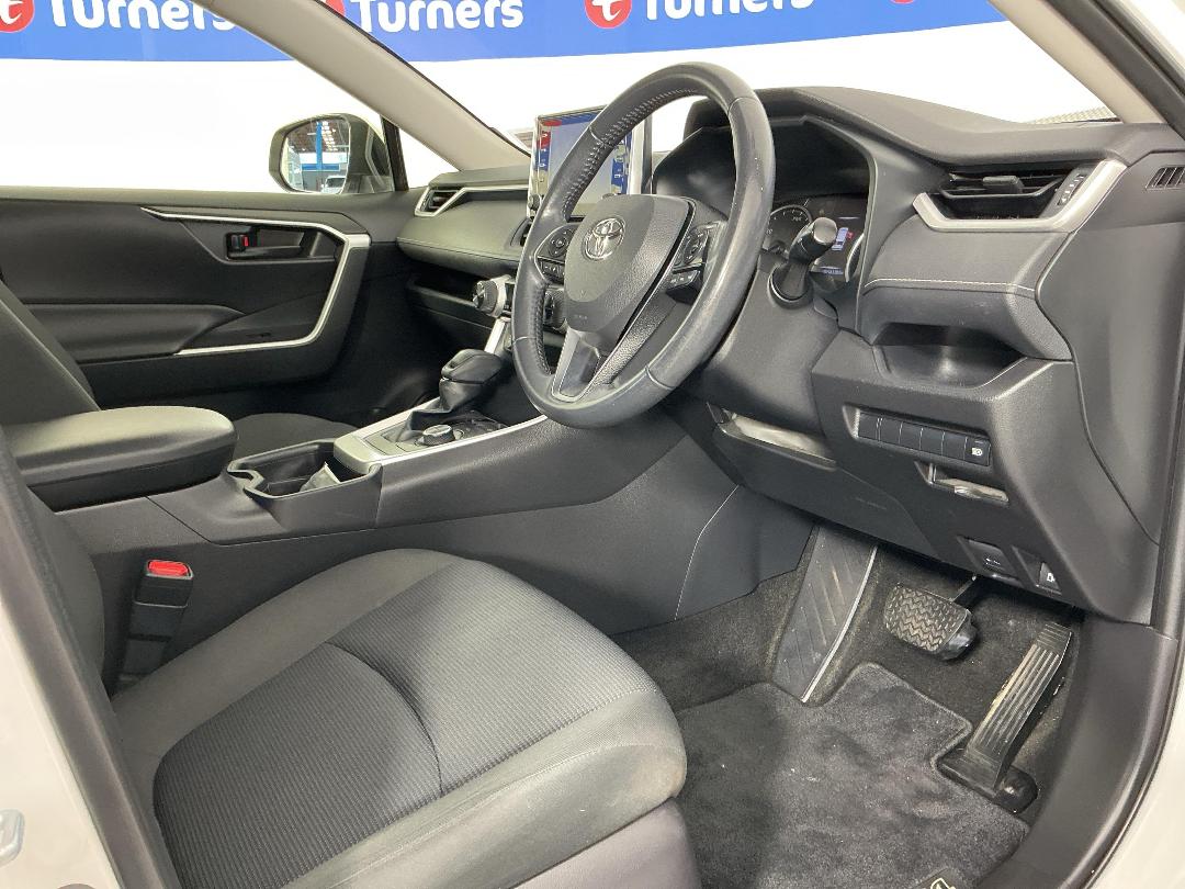 Photo '16' of Toyota Rav4 Photo '16' of Toyota Rav4