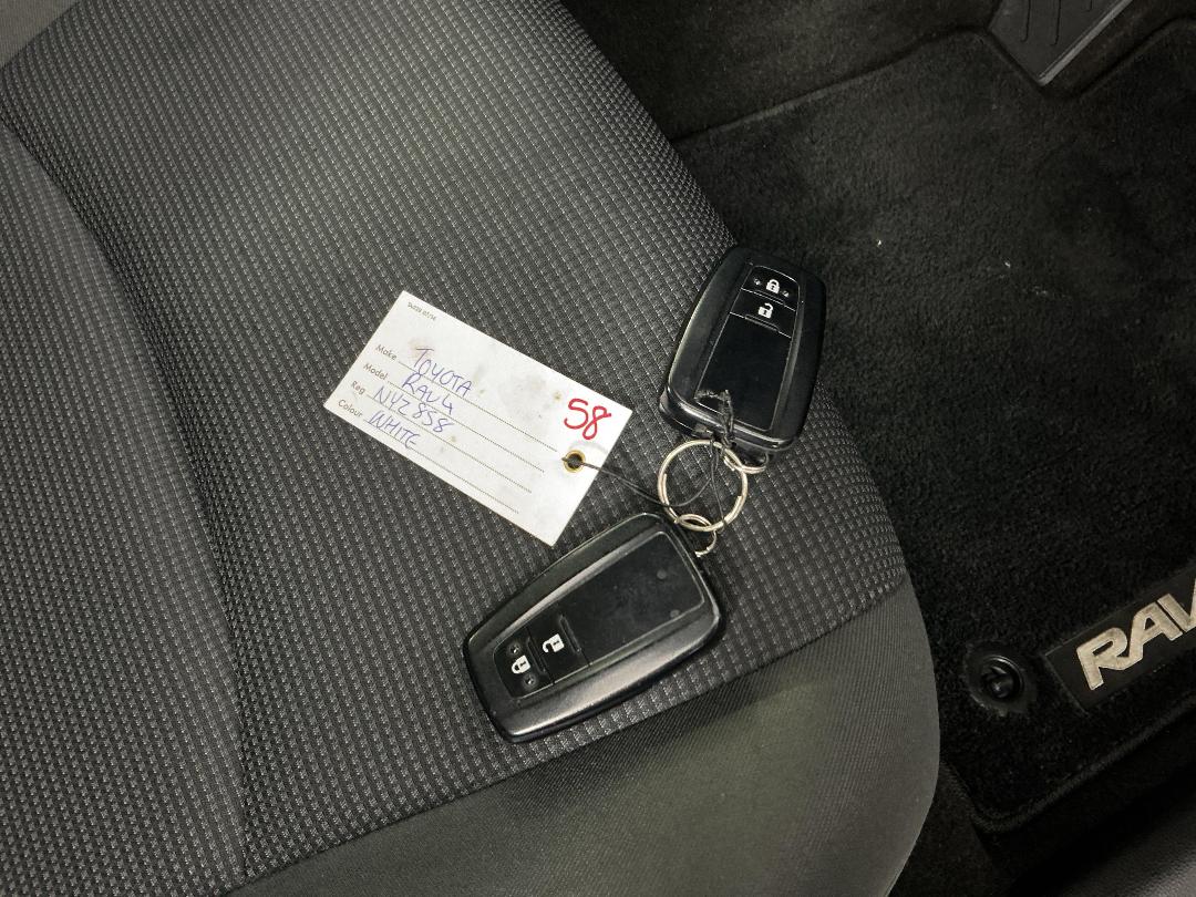 Photo '22' of Toyota Rav4 Photo '22' of Toyota Rav4