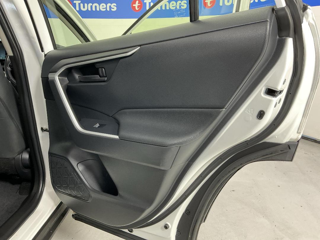 Photo '19' of Toyota Rav4 Photo '19' of Toyota Rav4