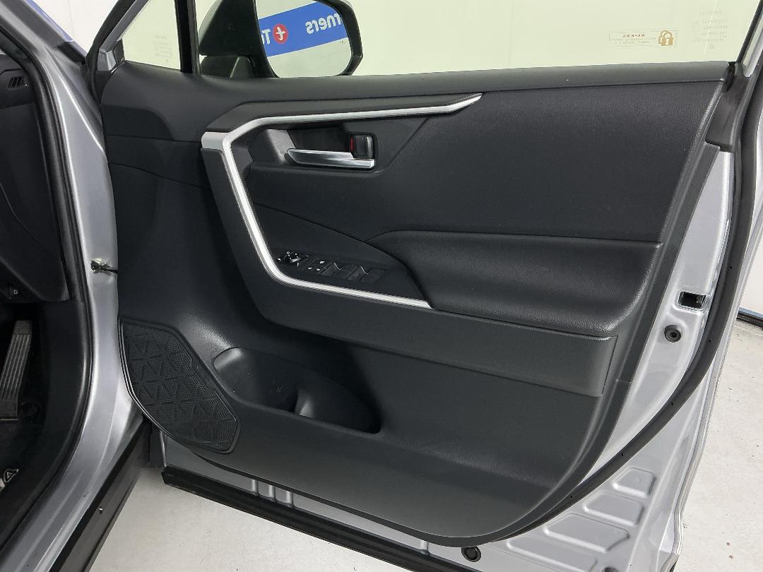 Photo '15' of Toyota Rav4 Photo '15' of Toyota Rav4