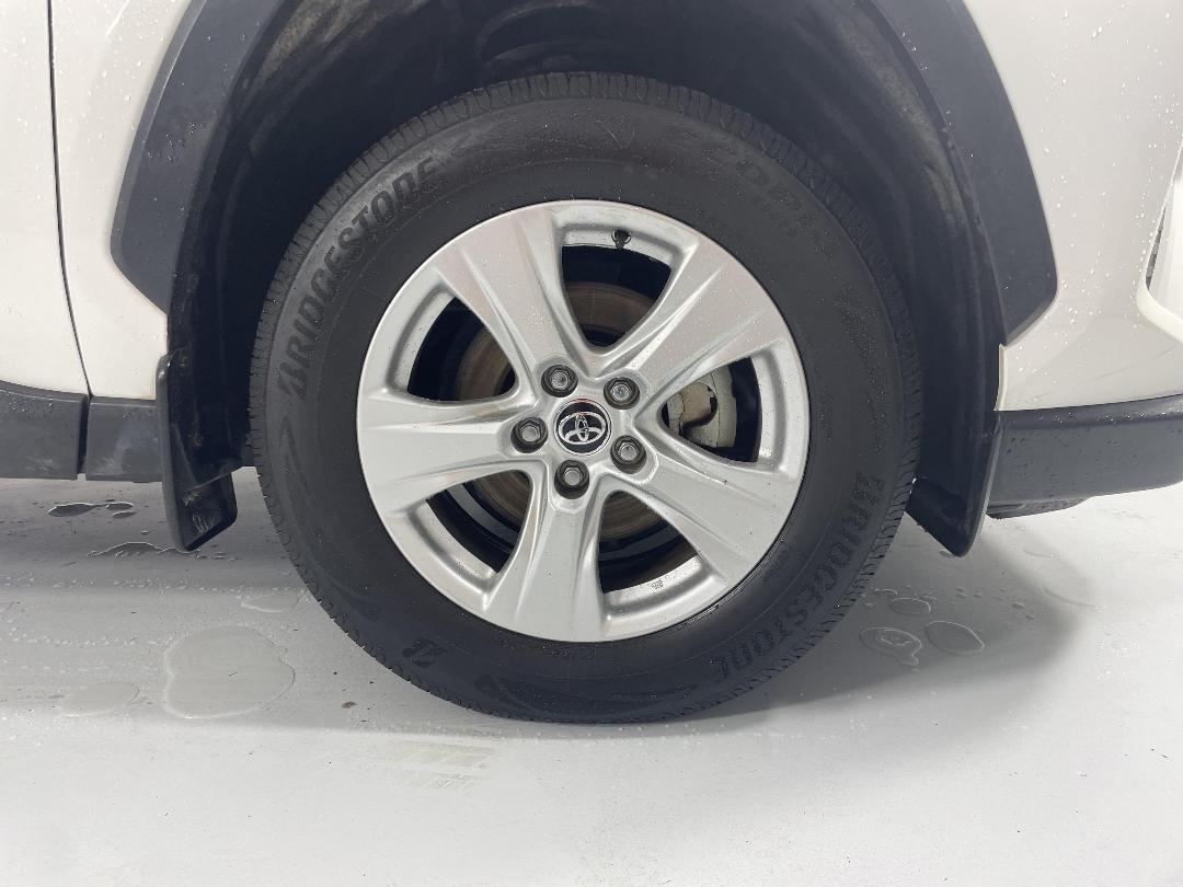 Photo '9' of Toyota Rav4