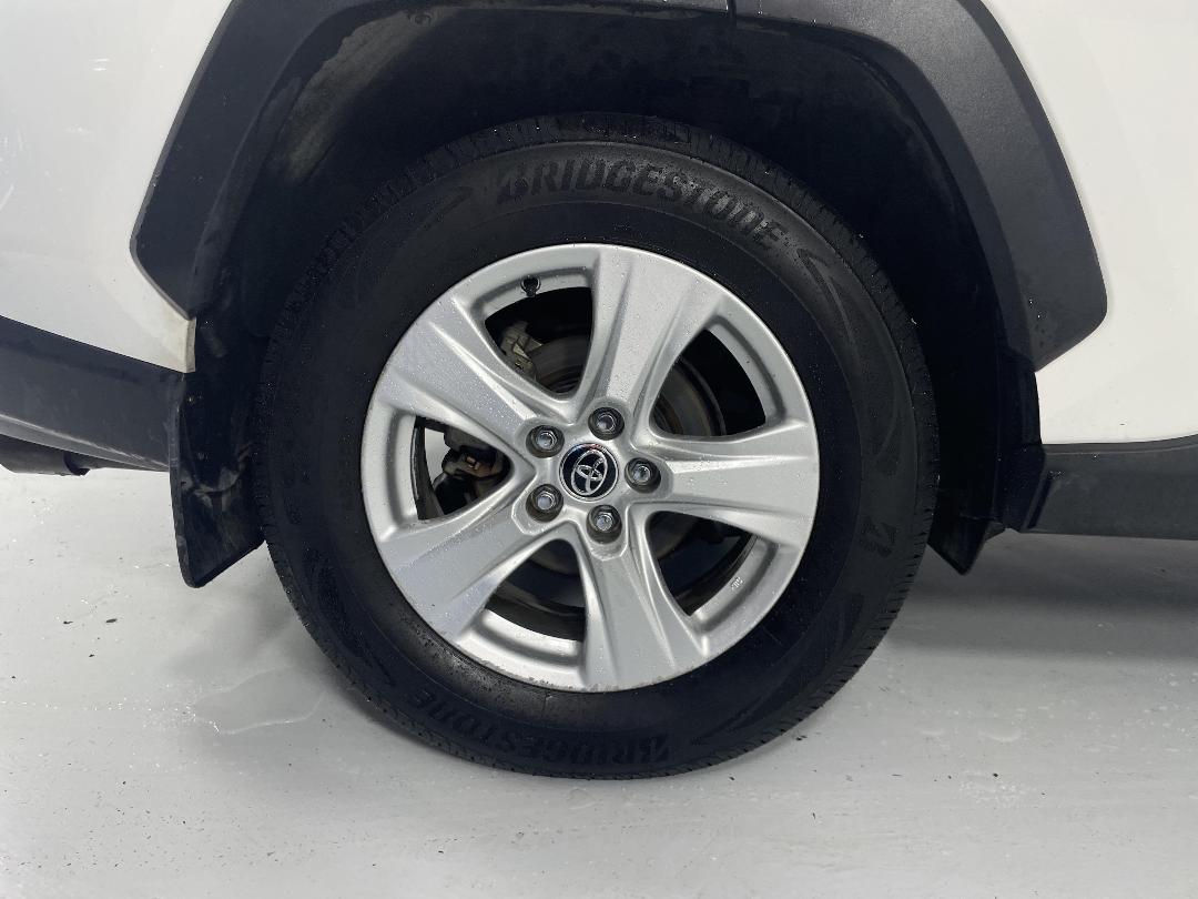 Photo '12' of Toyota Rav4